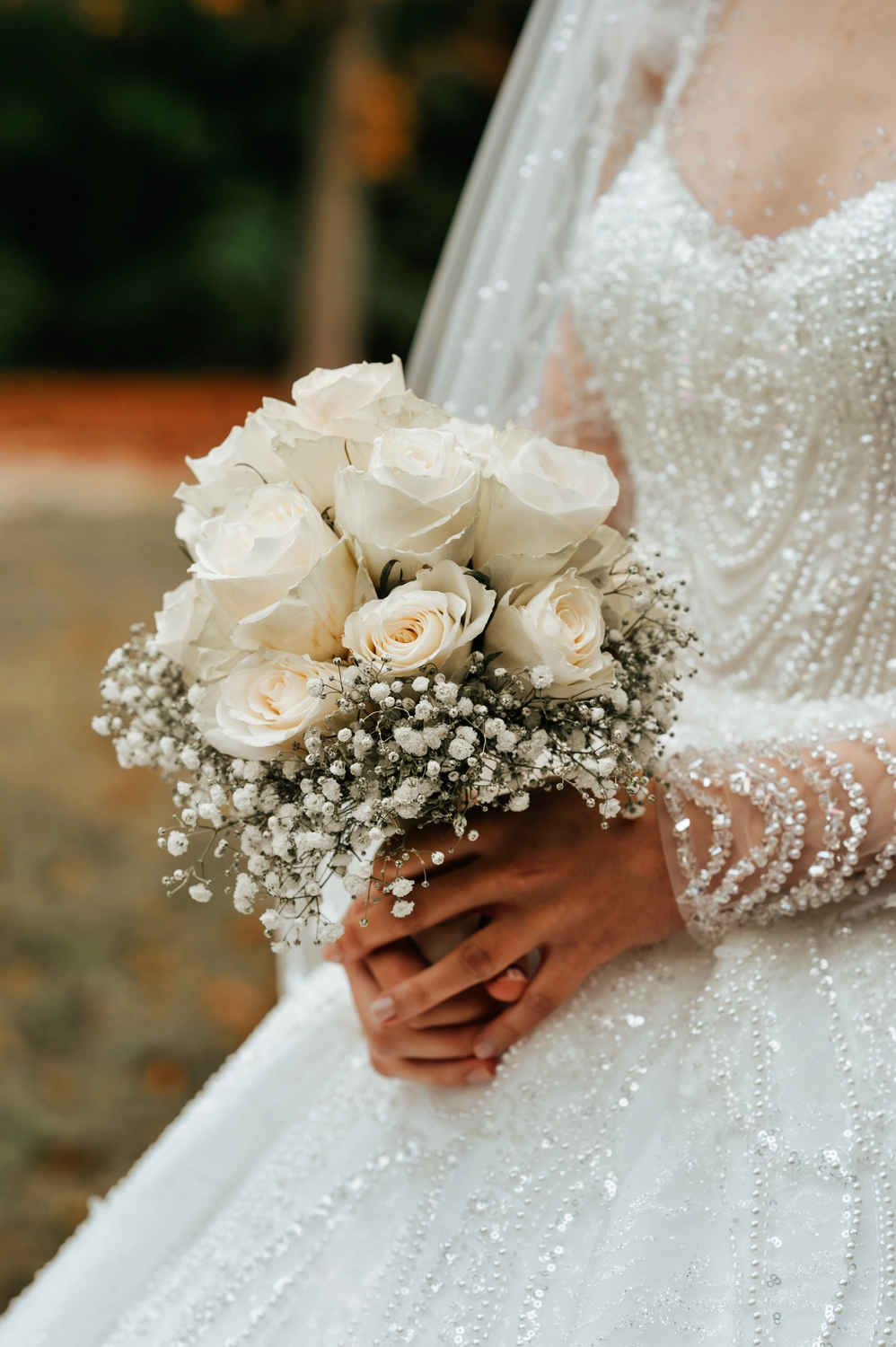 G5 Studios – Fotografie – frisch vermählte Braut mit Blumen