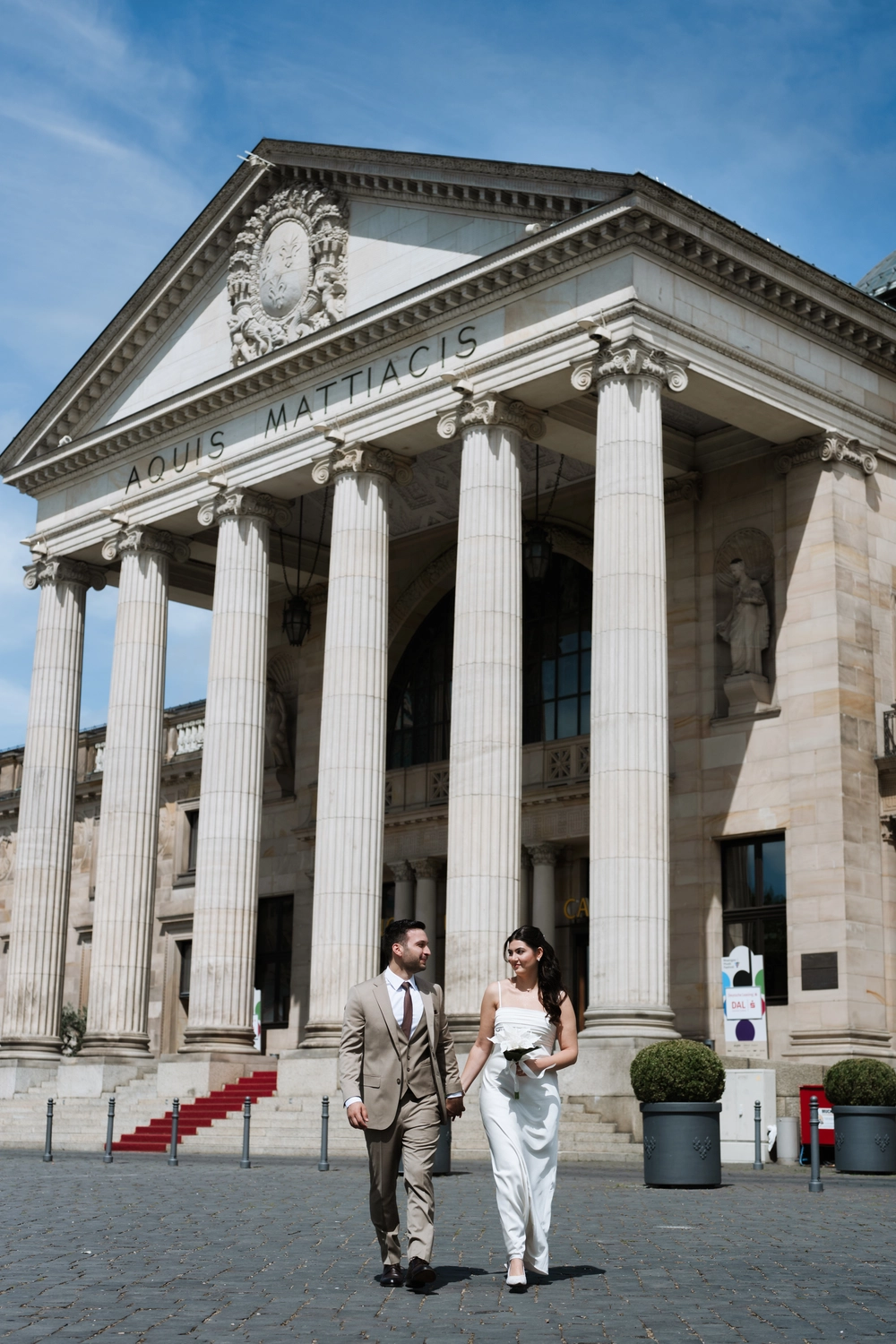 G5 Studios - Fotografie - romantischer Moment zwischen einem glücklichen frisch verheirateten Paar