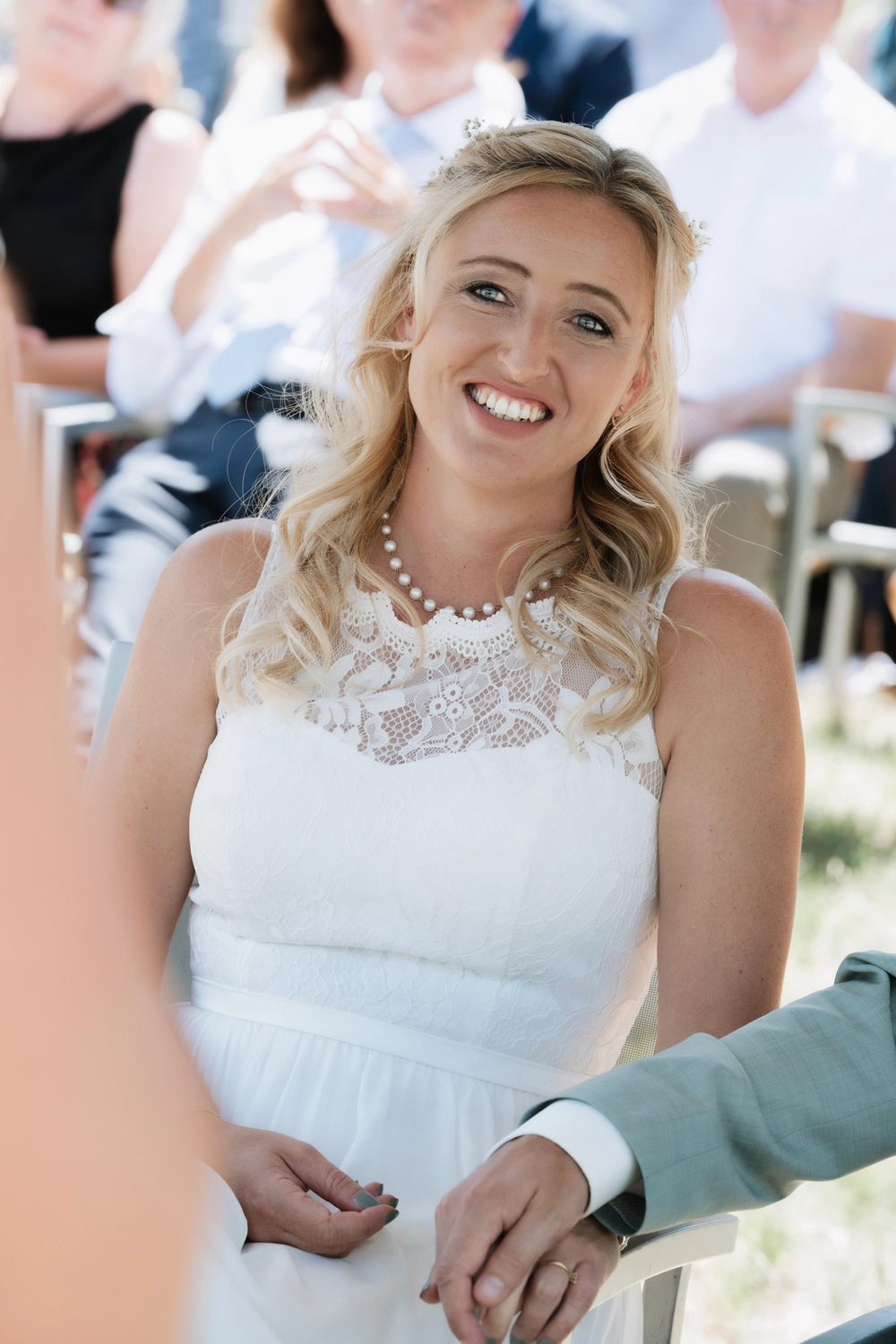 G5 Studios - Fotografie - Eine glückliche Braut genießt ihre Hochzeit