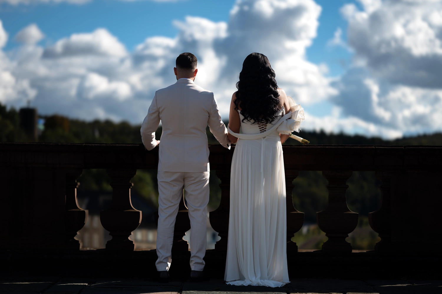 G5 Studios - Fotografie - ein romantischer Moment eines frisch verheirateten Paares
