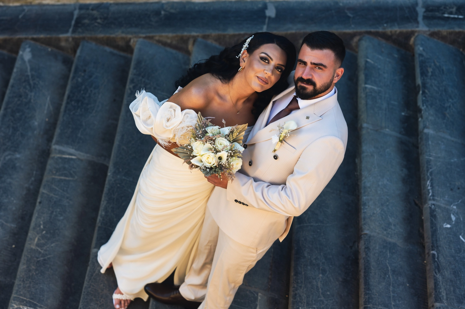 G5 Studios - Fotografie - romantischer Moment zwischen einem glücklichen frisch verheirateten Paar